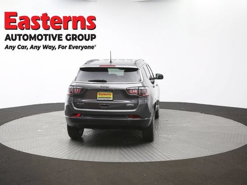 Used 2022 Jeep Compass Latitude AWD/4WD image 40