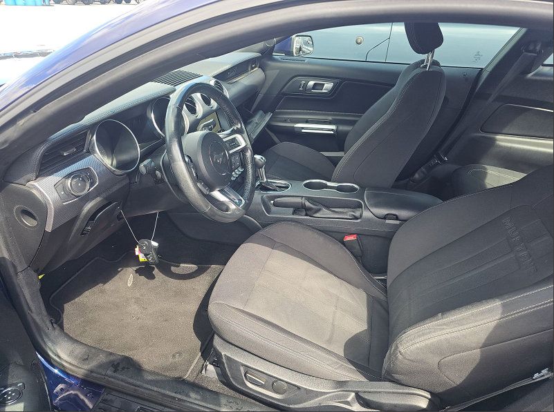 Used 2020 Ford Mustang GT RWD image 5