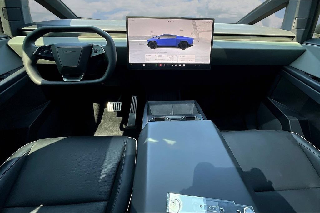 Used 2024 Tesla Cybertruck AWD Crew Cab image 7