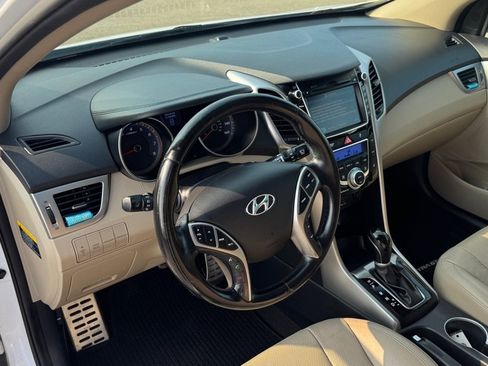 Used 2013 Hyundai Elantra GT w/ Tech Pkg FWD image 44