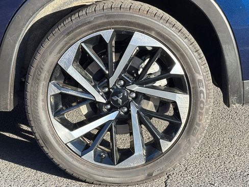 Used 2024 Mitsubishi Outlander SE image 28