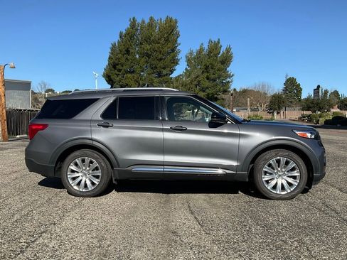 Used 2021 Ford Explorer Limited w/ Equipment Group 301A image 7