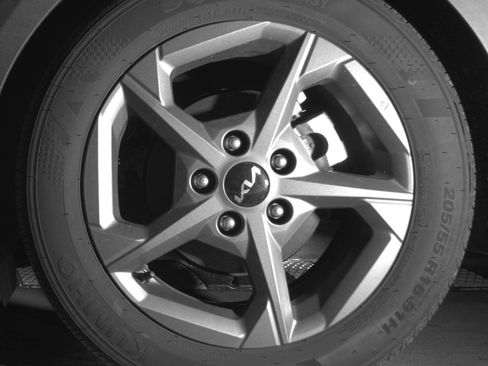 Used 2025 Kia K4 FWD image 17