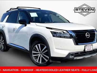 Used 2022 Nissan Pathfinder Platinum w/ Cargo Package