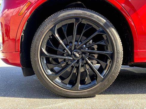 Used 2025 Lincoln Aviator Reserve w/ Equipment Group 201A image 9