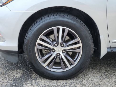 Used 2019 INFINITI QX60 Luxe w/ Essential Package FWD image 9