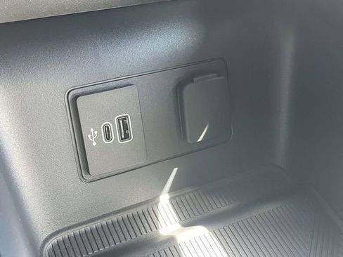 New 2026 Ford Explorer Active image 21