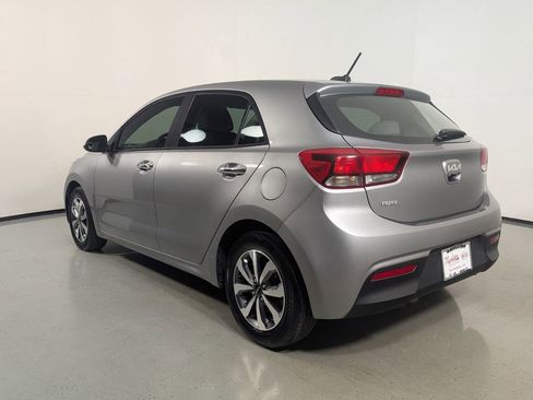 Used 2022 Kia Rio S w/ Option Group 015 FWD image 5