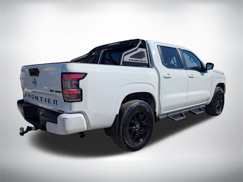 Used 2023 Nissan Frontier SV w/ Midnight Edition Package image 3