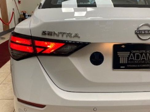 Used 2025 Nissan Sentra SV image 10