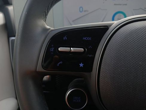 Used 2024 Hyundai Ioniq 5 SE image 17