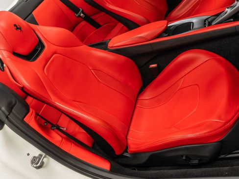 Used 2020 Ferrari Portofino image 26