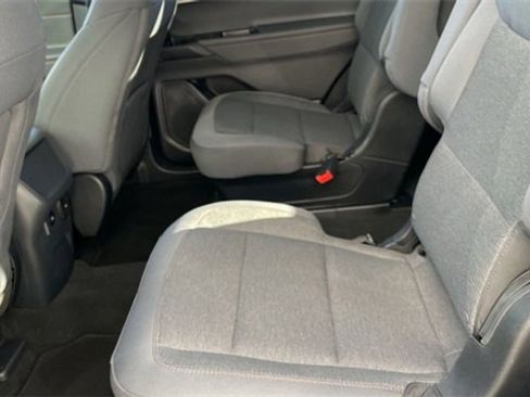 Used 2025 Ford Explorer Active image 22