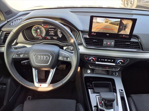 Used 2023 Audi Q5 e Premium Plus w/ Premium Plus Package image 14