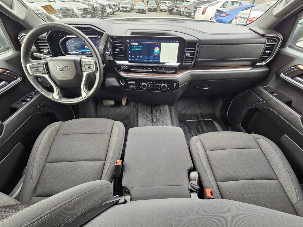 Certified 2023 Chevrolet Silverado 1500 RST w/ Z71 Off-Road Package AWD/4WD image 9