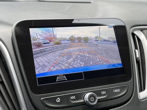 Used 2023 Chevrolet Malibu LT image 27