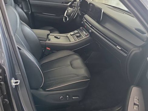 Used 2024 Hyundai Palisade SEL w/ Premium Package FWD image 13