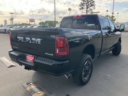 New 2026 RAM 2500 Laramie AWD/4WD image 9