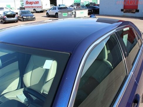 Used 2017 Chrysler 300 Limited AWD/4WD image 7
