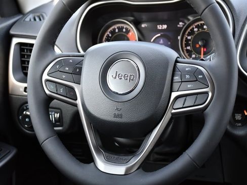 Used 2022 Jeep Cherokee Latitude Lux image 24