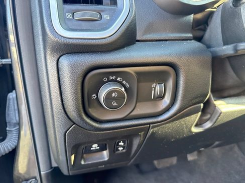 Used 2022 RAM 1500 Big Horn AWD/4WD image 15