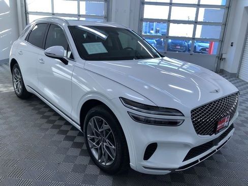 Used 2023 Genesis GV70 2.5T w/ Select Package image 38