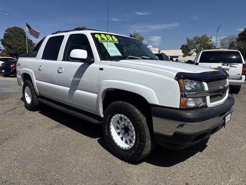 Used 2006 Chevrolet Avalanche Z71 w/ Sun And Sound Package image 11