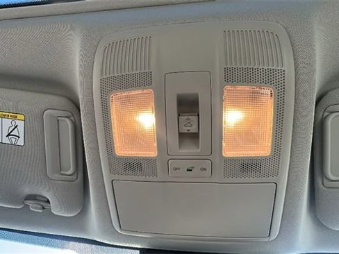 Used 2025 MAZDA CX-5 AWD 2.5 S w/ Preferred Package image 21