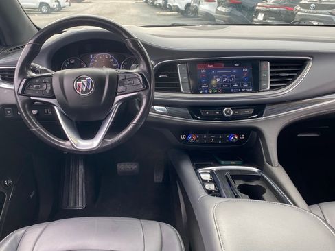 Used 2024 Buick Enclave Premium image 10