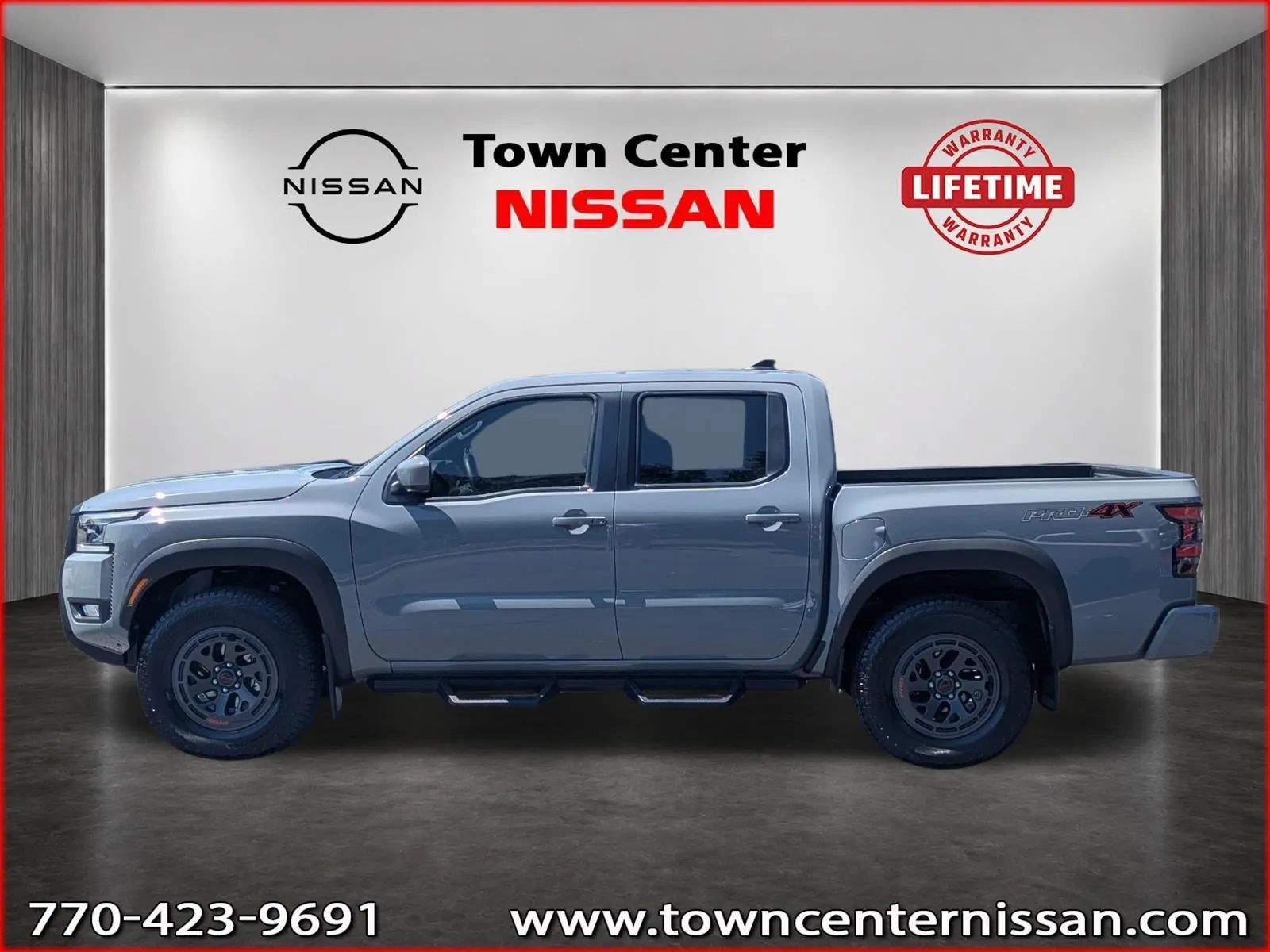 Certified 2025 Nissan Frontier PRO-4X AWD/4WD image 4