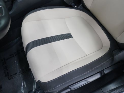 Used 2018 Honda Civic Sport image 12