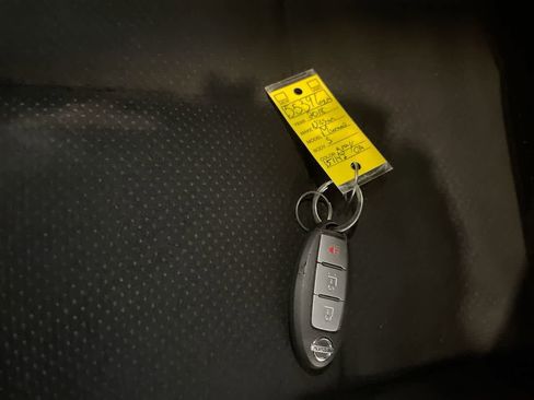 Used 2018 Nissan Murano S image 26