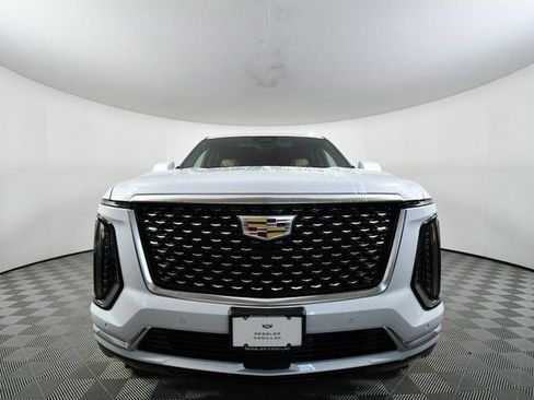 Used 2026 Cadillac Escalade ESV Luxury w/ LPO, Floor Liner Package image 8