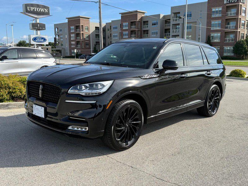 Certified 2023 Lincoln Aviator Reserve w/ Equipment Group 201A AWD/4WD image 9