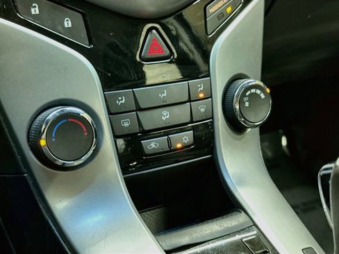 Used 2011 Chevrolet Cruze LT FWD image 17
