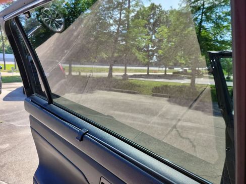 Used 2023 Toyota Highlander XLE FWD image 30