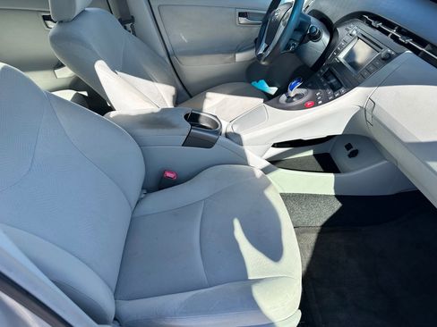 Used 2012 Toyota Prius Three FWD image 10