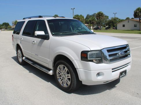 Used 2011 Ford Expedition Limited RWD image 39