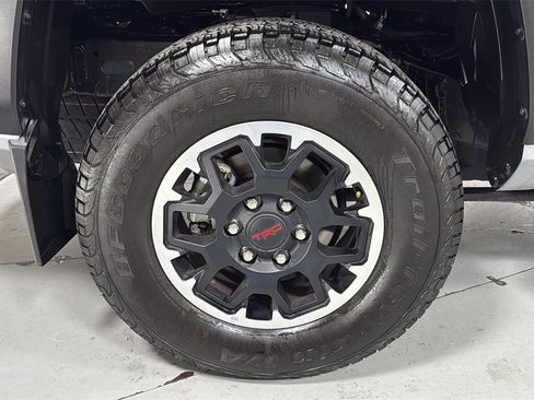 Certified 2024 Toyota Tacoma TRD Off-Road image 22