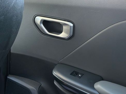 Certified 2025 Kia K4 LXS image 41