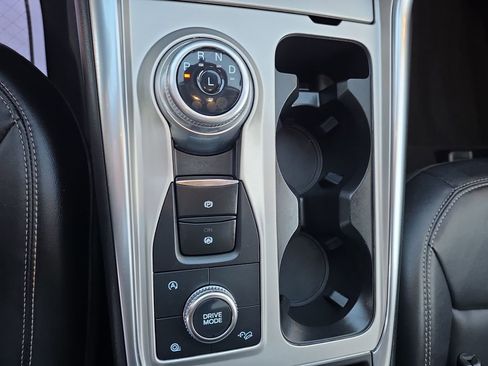 Used 2023 Ford Explorer XLT w/ Equipment Group 202A image 28