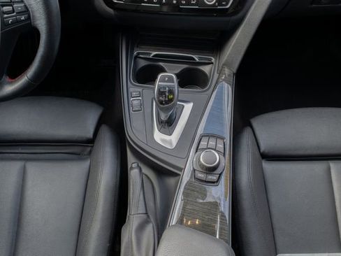 Used 2018 BMW 330i xDrive Sedan w/ Convenience Package image 31