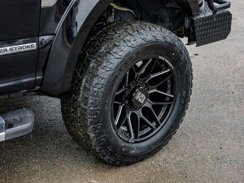 Used 2022 Ford F350 XLT w/ XLT Premium Package image 62