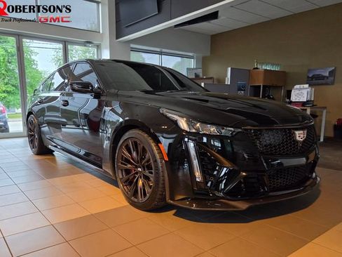 Used 2024 Cadillac CT5 V Blackwing w/ Carbon Fiber Package 2 RWD image 1