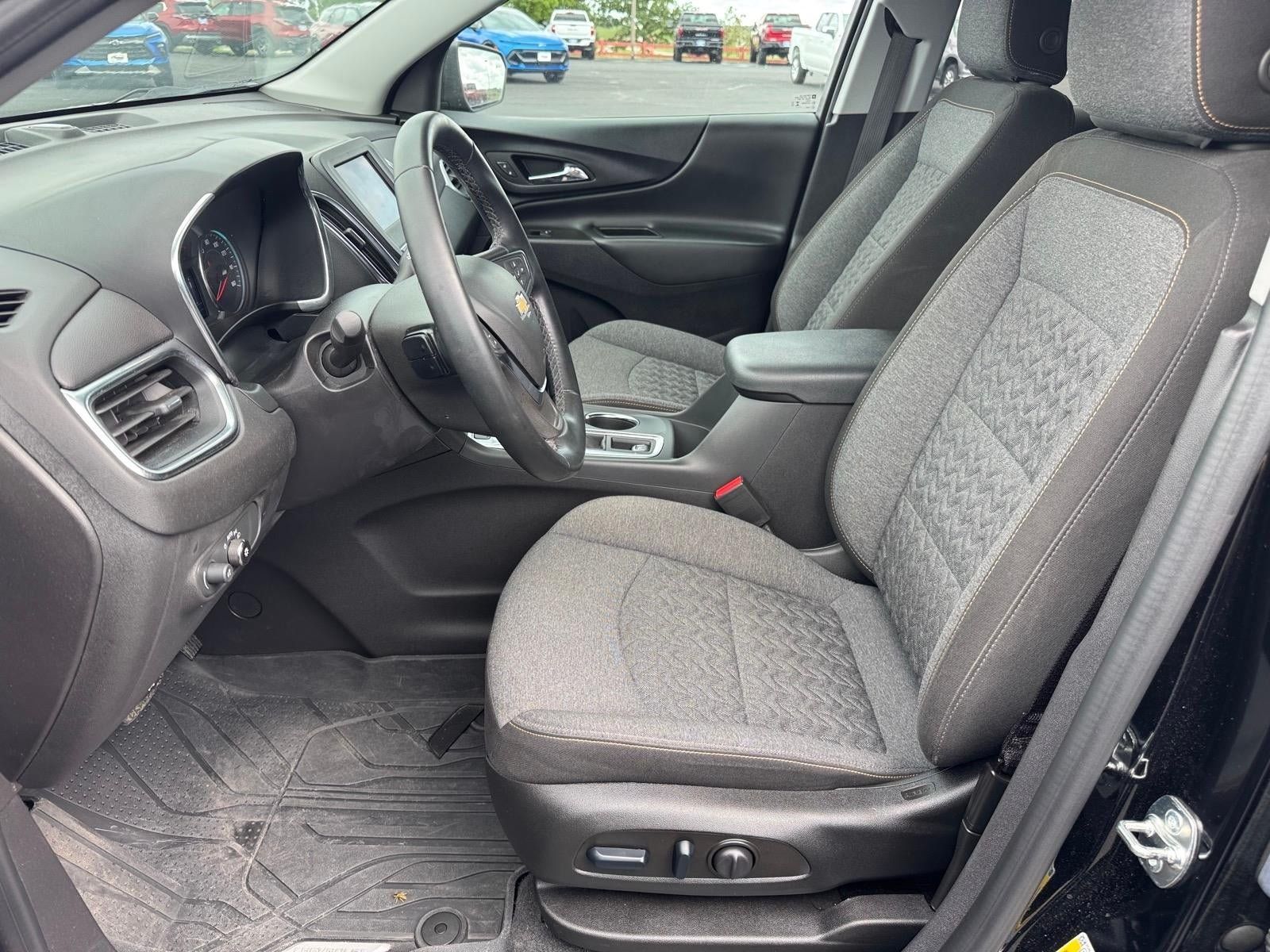 Used 2024 Chevrolet Equinox LT w/ LPO, Floor Liner Package AWD/4WD image 5