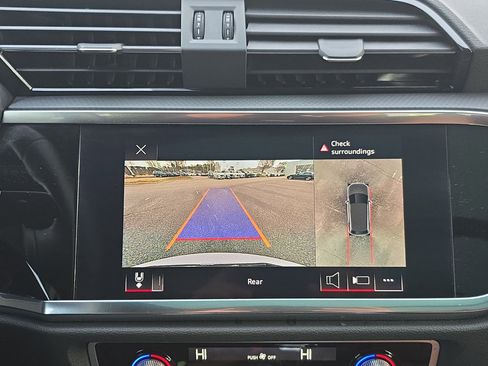 Used 2022 Audi Q3 2.0T Premium Plus w/ Premium Plus Package image 21