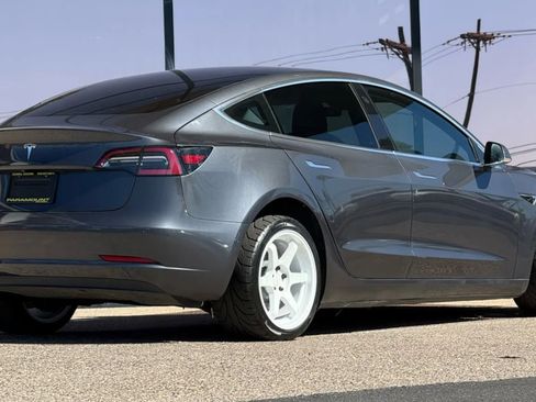 Used 2019 Tesla Model 3 Long Range image 12