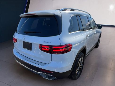 New 2026 Mercedes-Benz GLB 250 4MATIC image 3