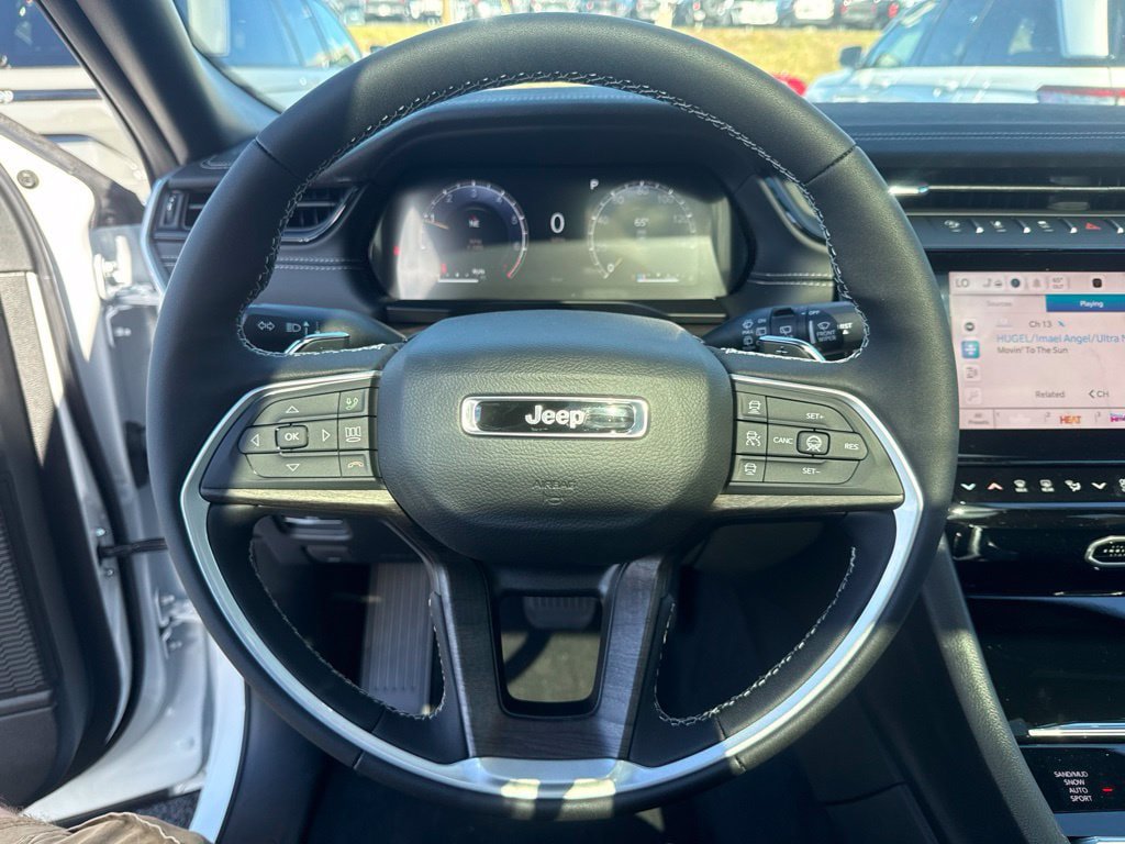 New 2027 Jeep Grand Cherokee Limited AWD/4WD image 10