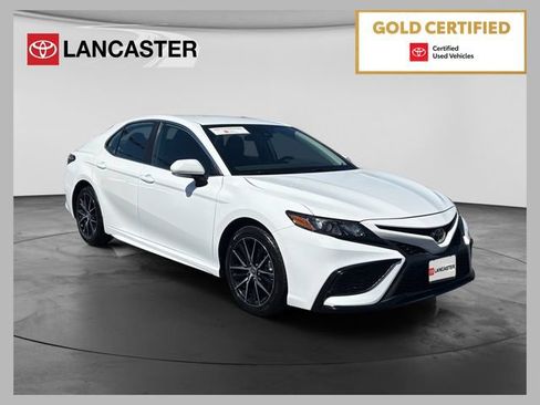 Certified 2024 Toyota Camry SE FWD image 1
